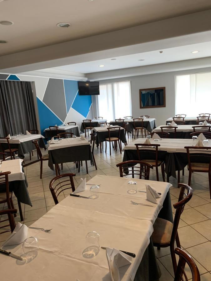 Hotel Bussana Porto Tolle Luaran gambar