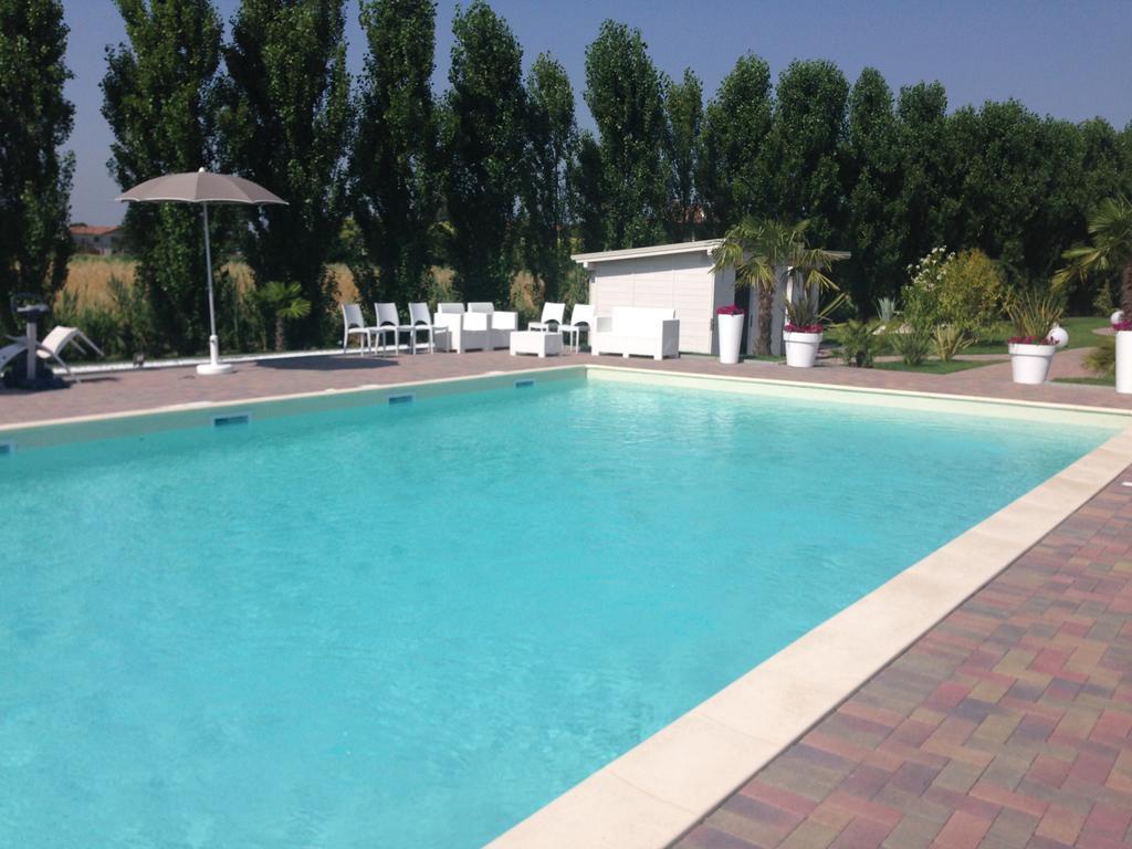 Hotel Bussana Porto Tolle Luaran gambar